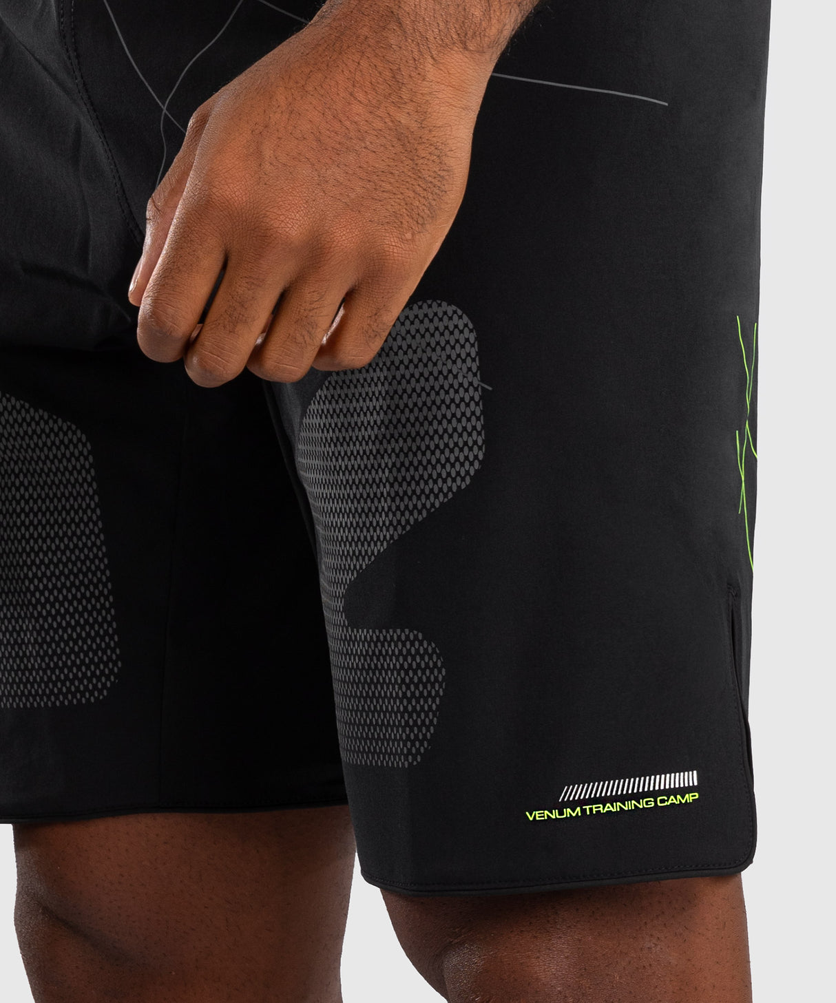 Venum Training Camp 4.0 Fight Shorts - Black/Neon Green