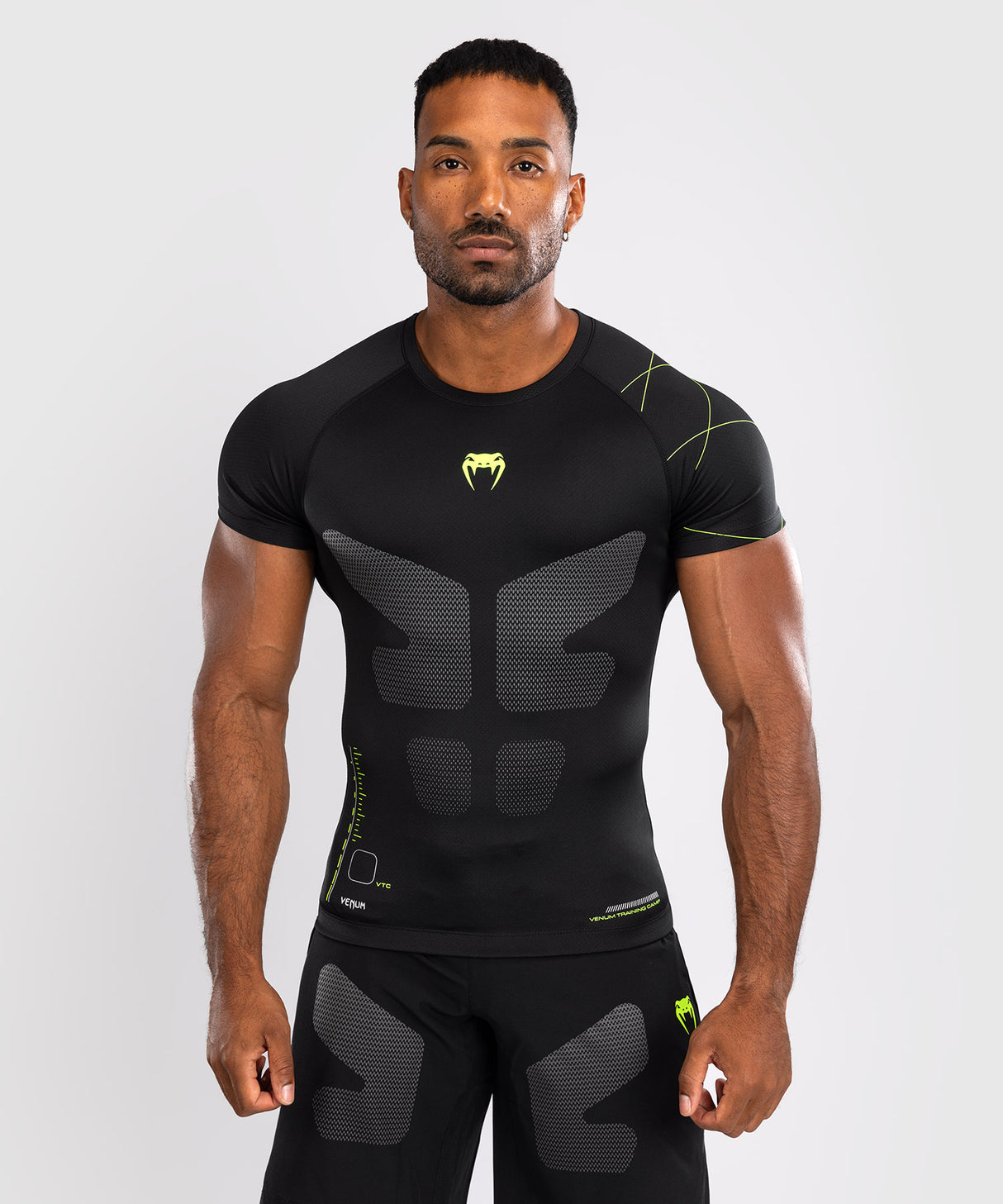 Venum Training Camp 4.0 Short Sleeve Rash Guard - Black/Neon Green