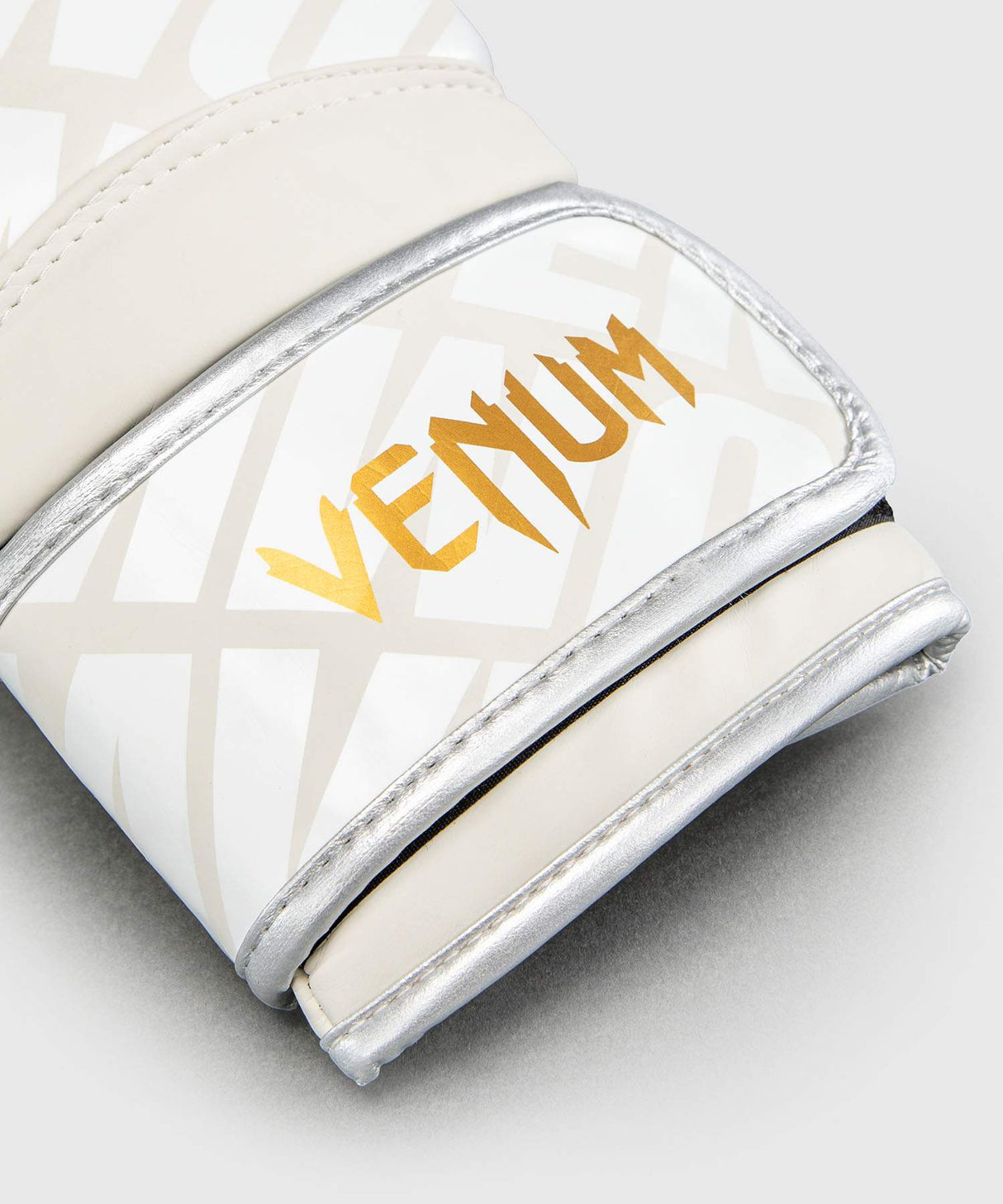 Venum Contender 1.5 XT Boxing Gloves