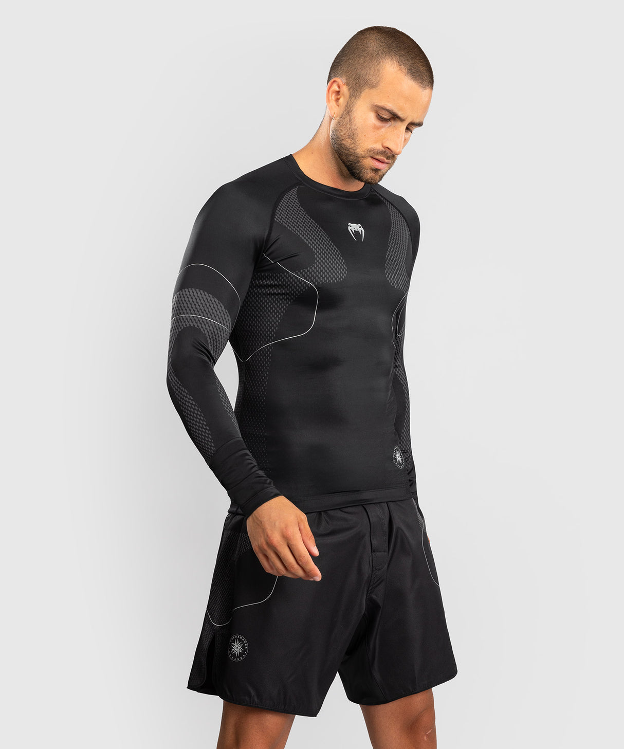 Venum Nexus Long Sleeve Rash Guard - Black/Silver
