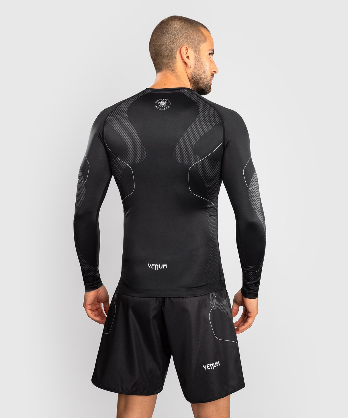 Venum Nexus Long Sleeve Rash Guard - Black/Silver