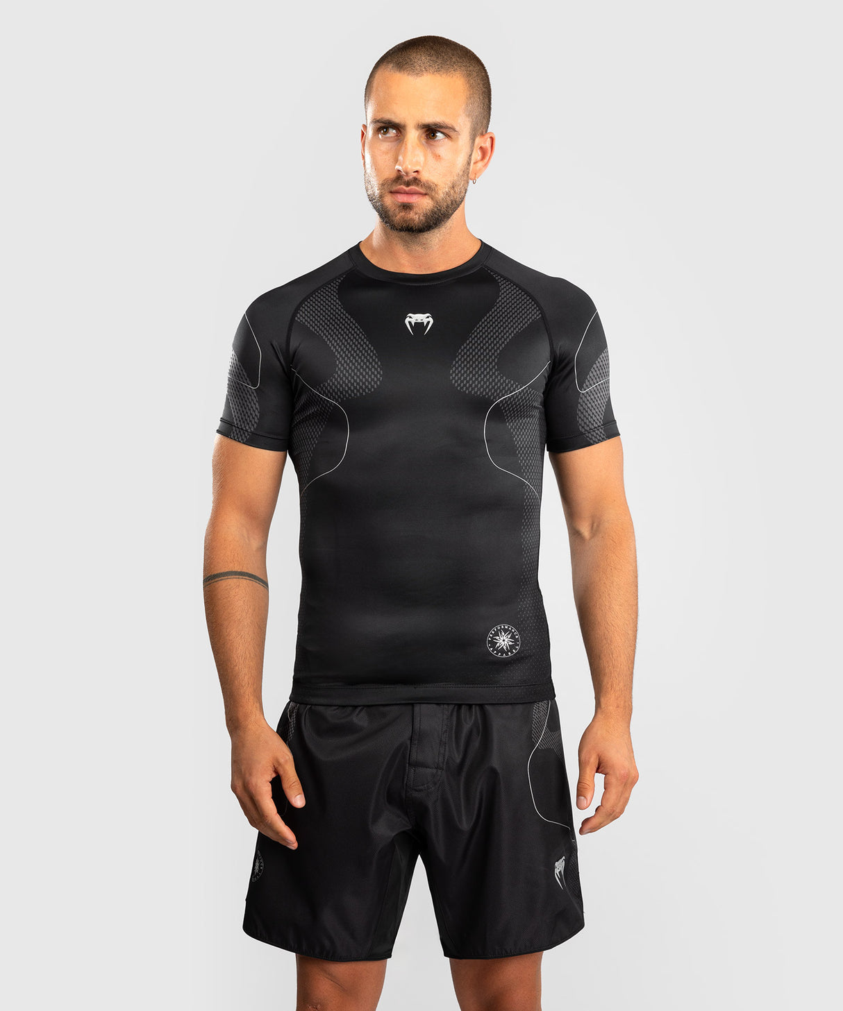 Venum Nexus Short Sleeve Rash Guard - Black/Silver