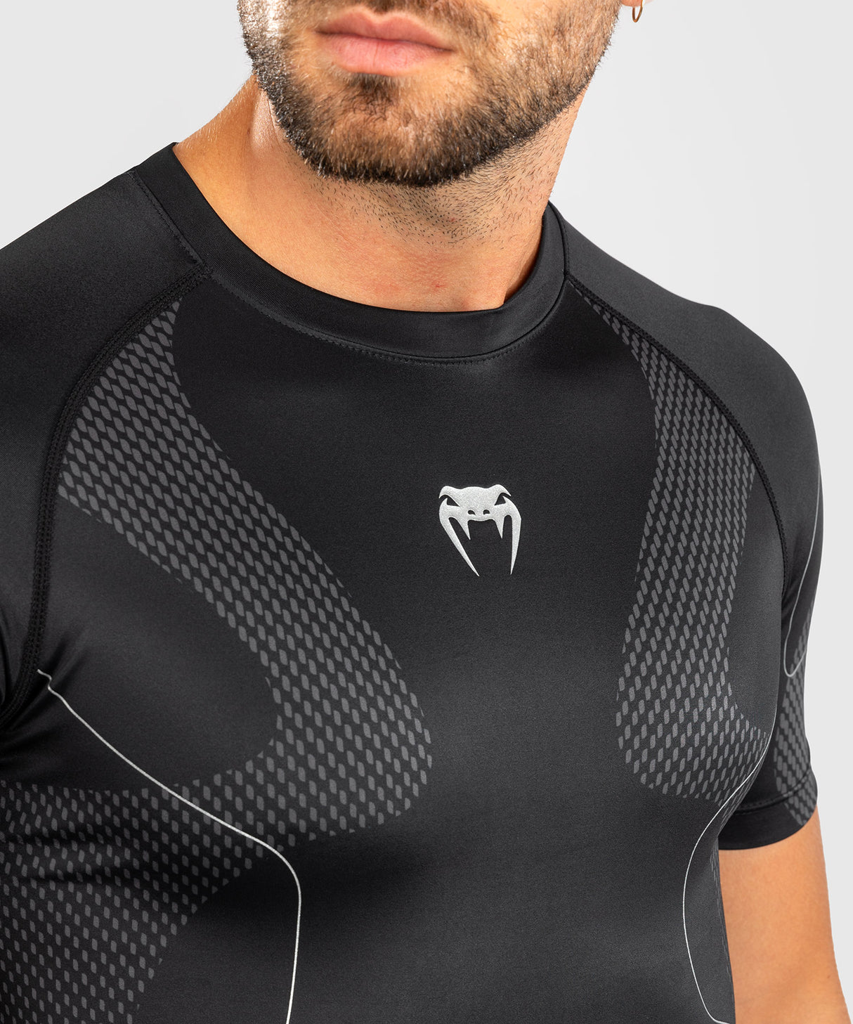 Venum Nexus Short Sleeve Rash Guard - Black/Silver