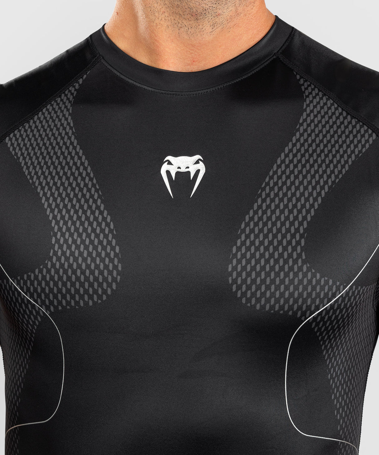 Venum Nexus Sleeveless Rash Guard - Black/Silver