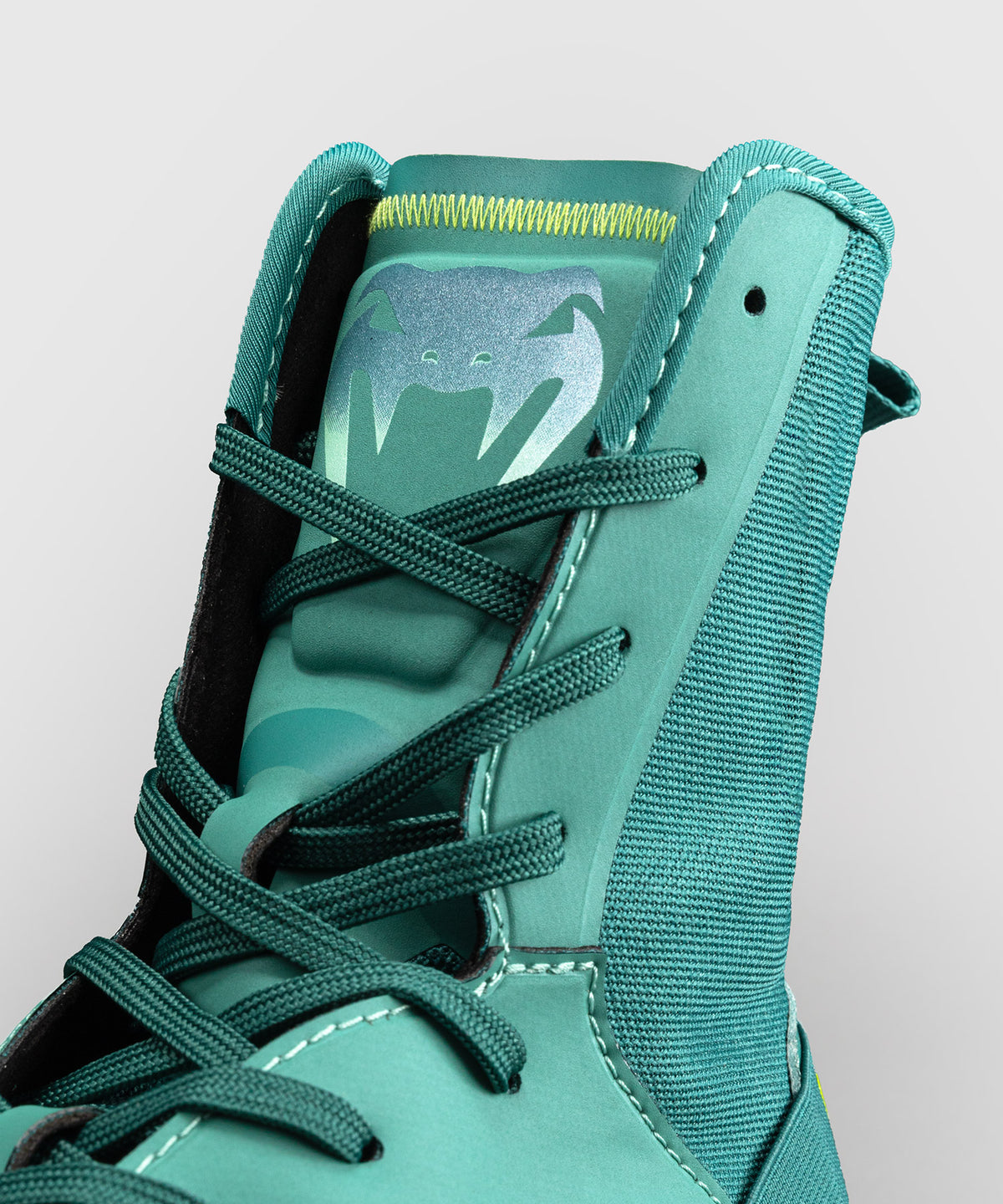 Venum Elite Neo Boxing Shoes