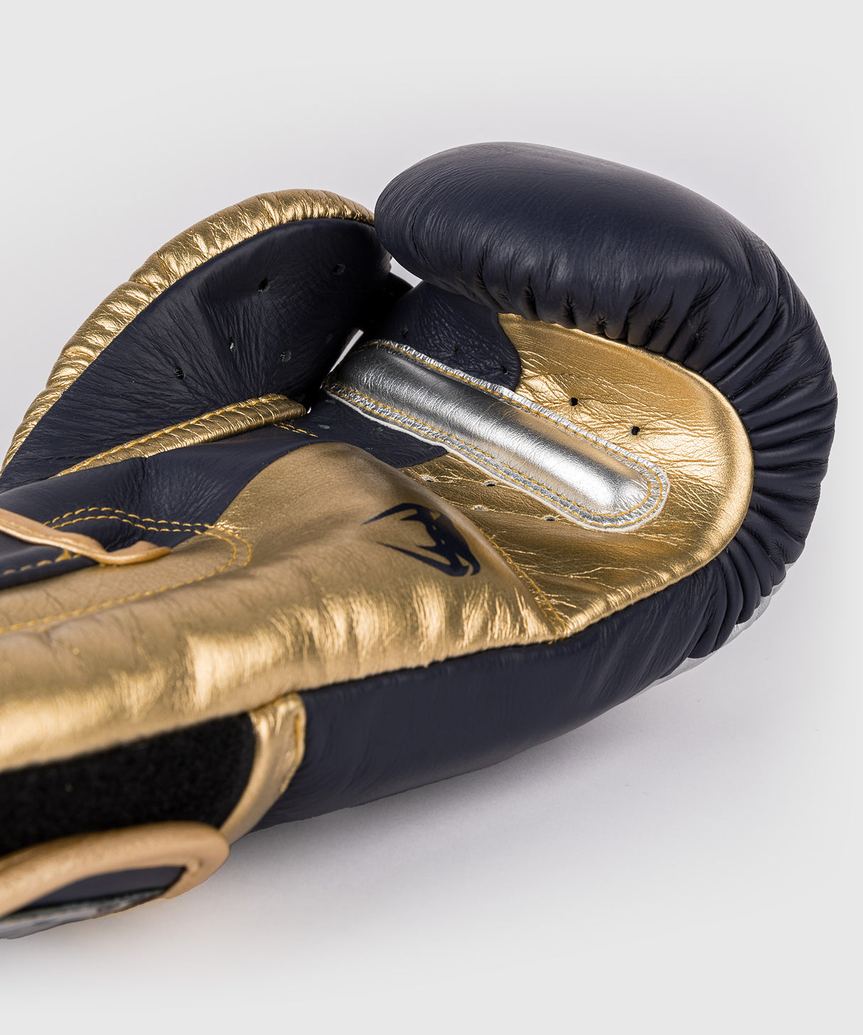 Venum Giant 3.0 Boxing Gloves