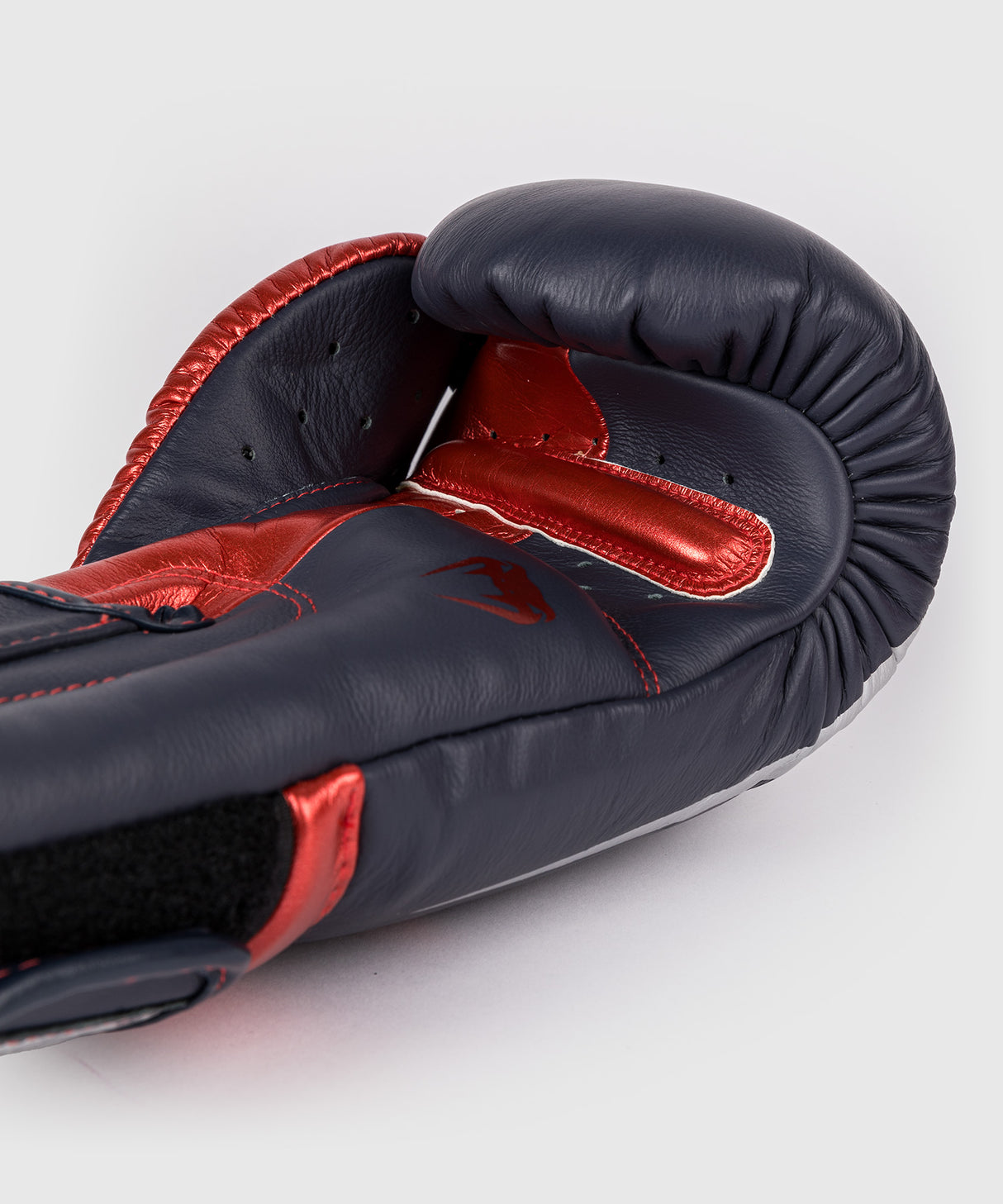Venum Giant 3.0 Boxing Gloves