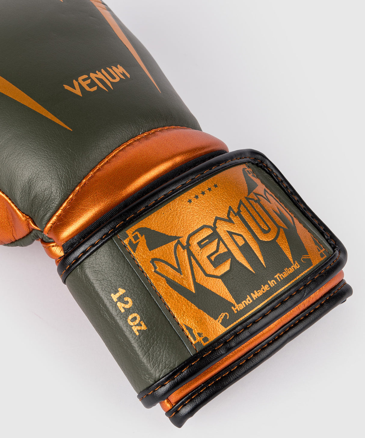 Venum Giant 3.0 Boxing Gloves