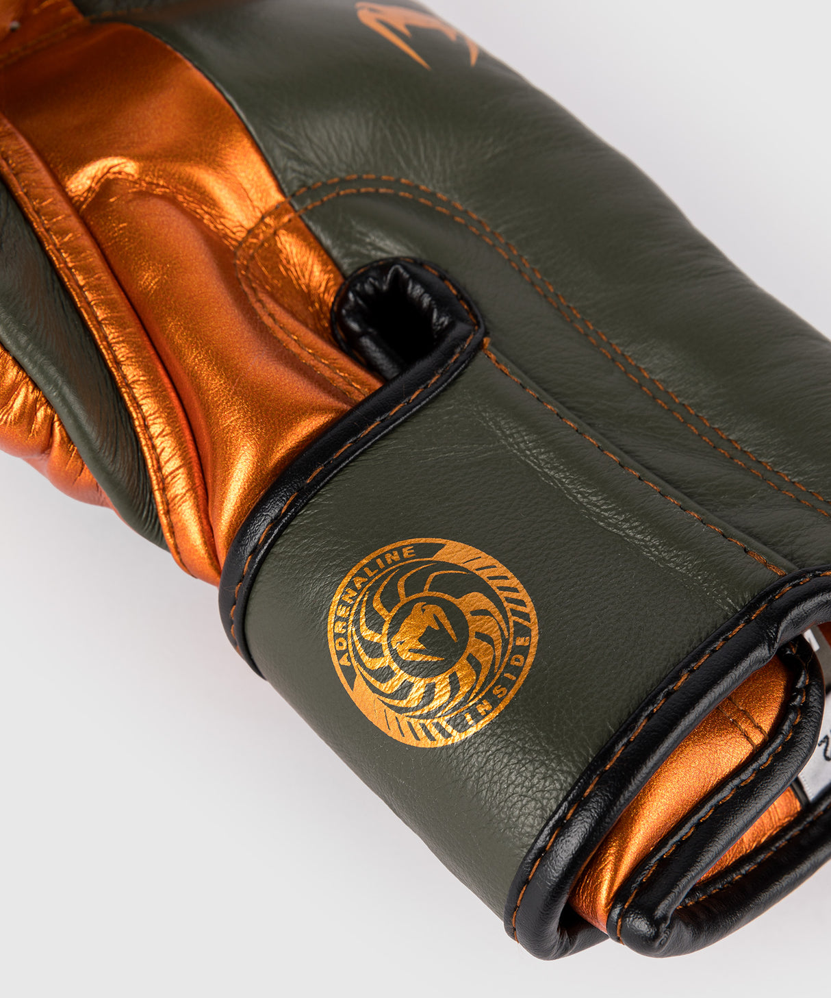 Venum Giant 3.0 Boxing Gloves