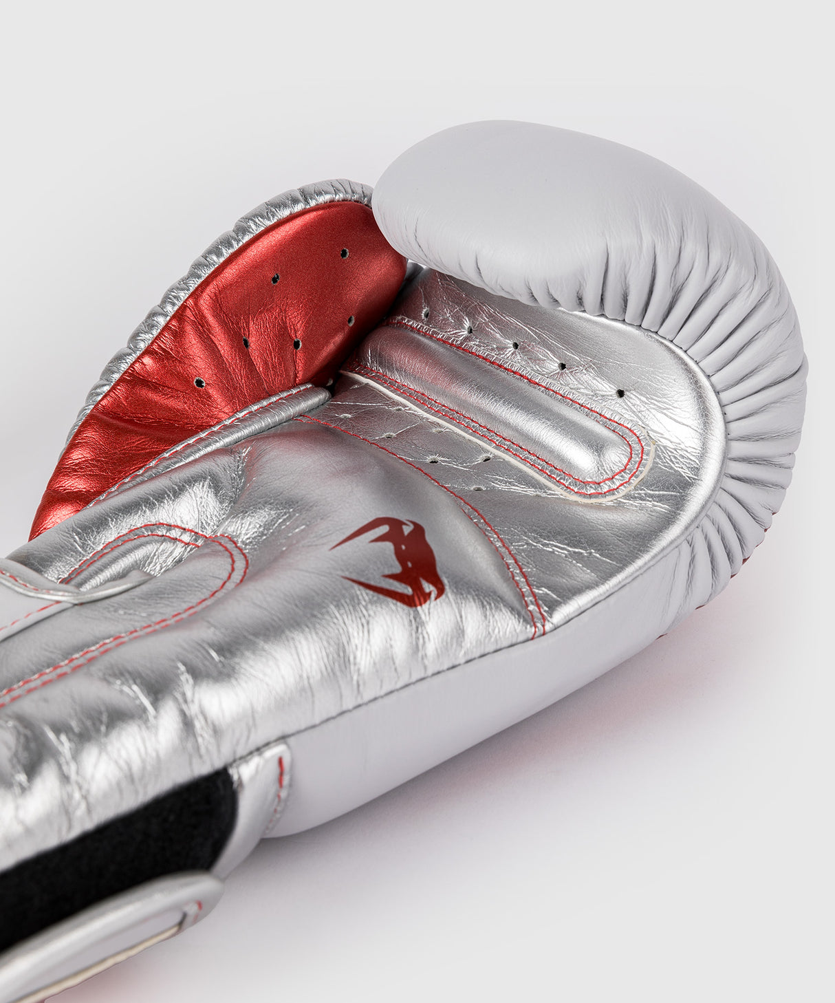 Venum Giant 3.0 Boxing Gloves