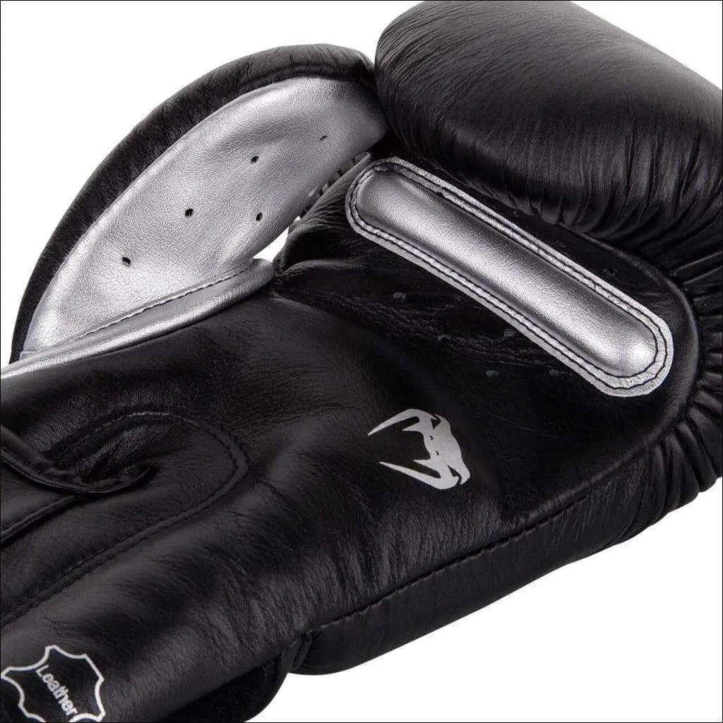 Venum Giant 3.0 Boxing Gloves Venum