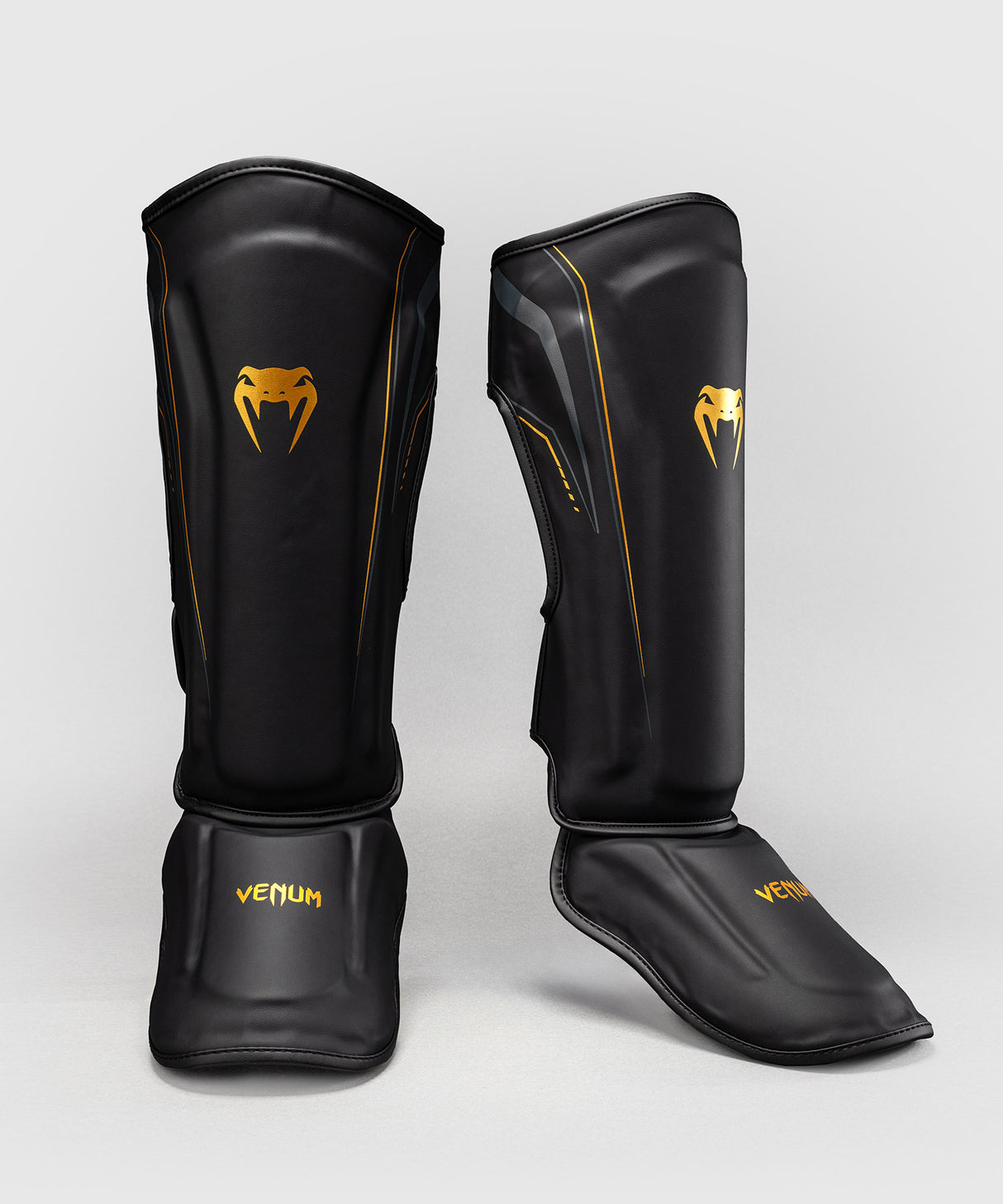 Venum Streamline Shin Guards