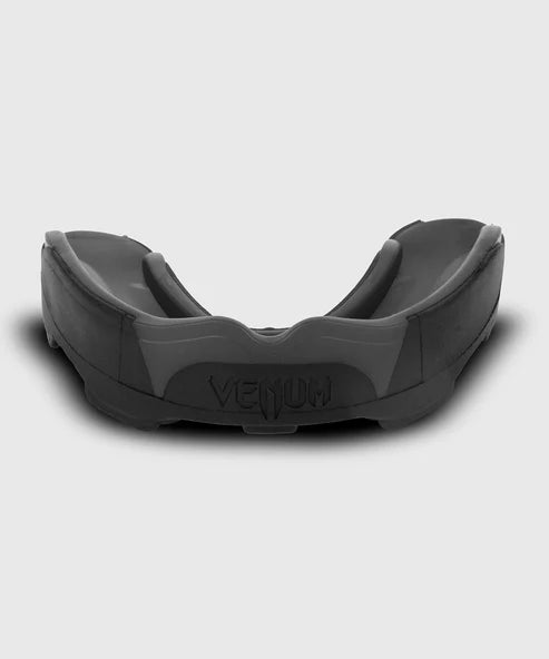 Venum Predator Mouth Guard - Fight Co