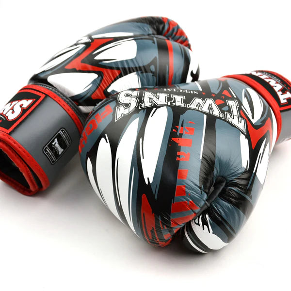 Twins Special FBGVL4-55 Demon Boxing Gloves