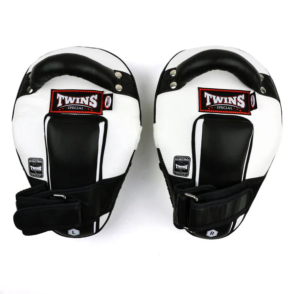 Twins Special Curved Leaf-Shape Kick Pads