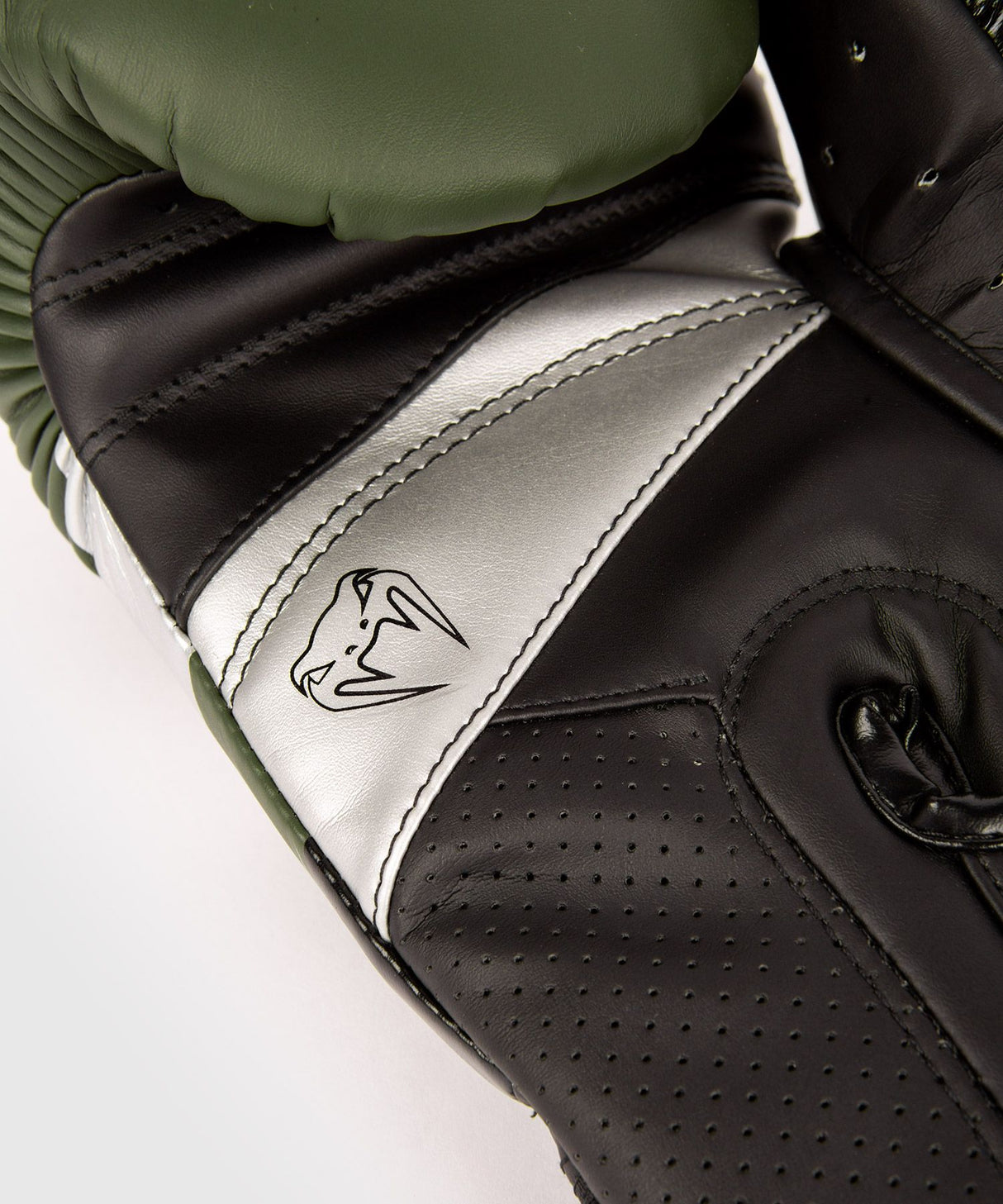 Venum Elite Evo Boxing Gloves Venum