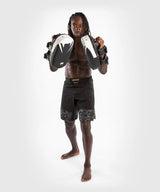 Venum Light Kick Pads - Black/White