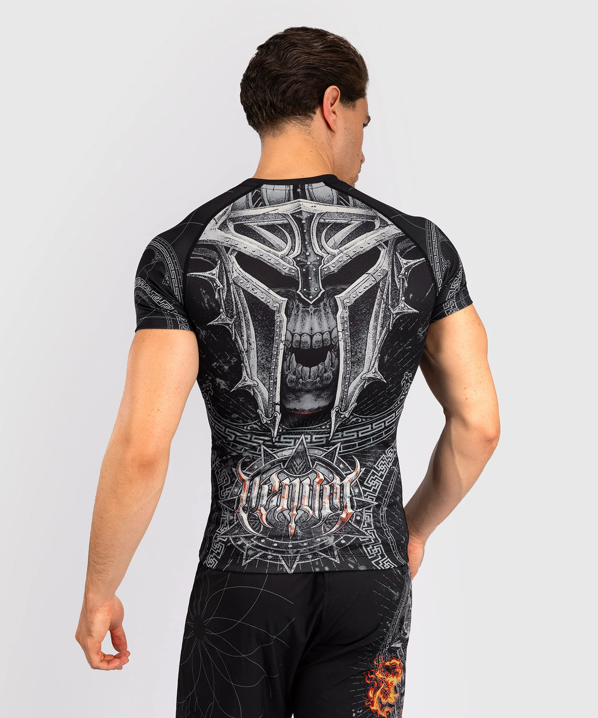 Venum Gladiator 5.0 Men's Short Sleeve Rash Guard - Black/Silver