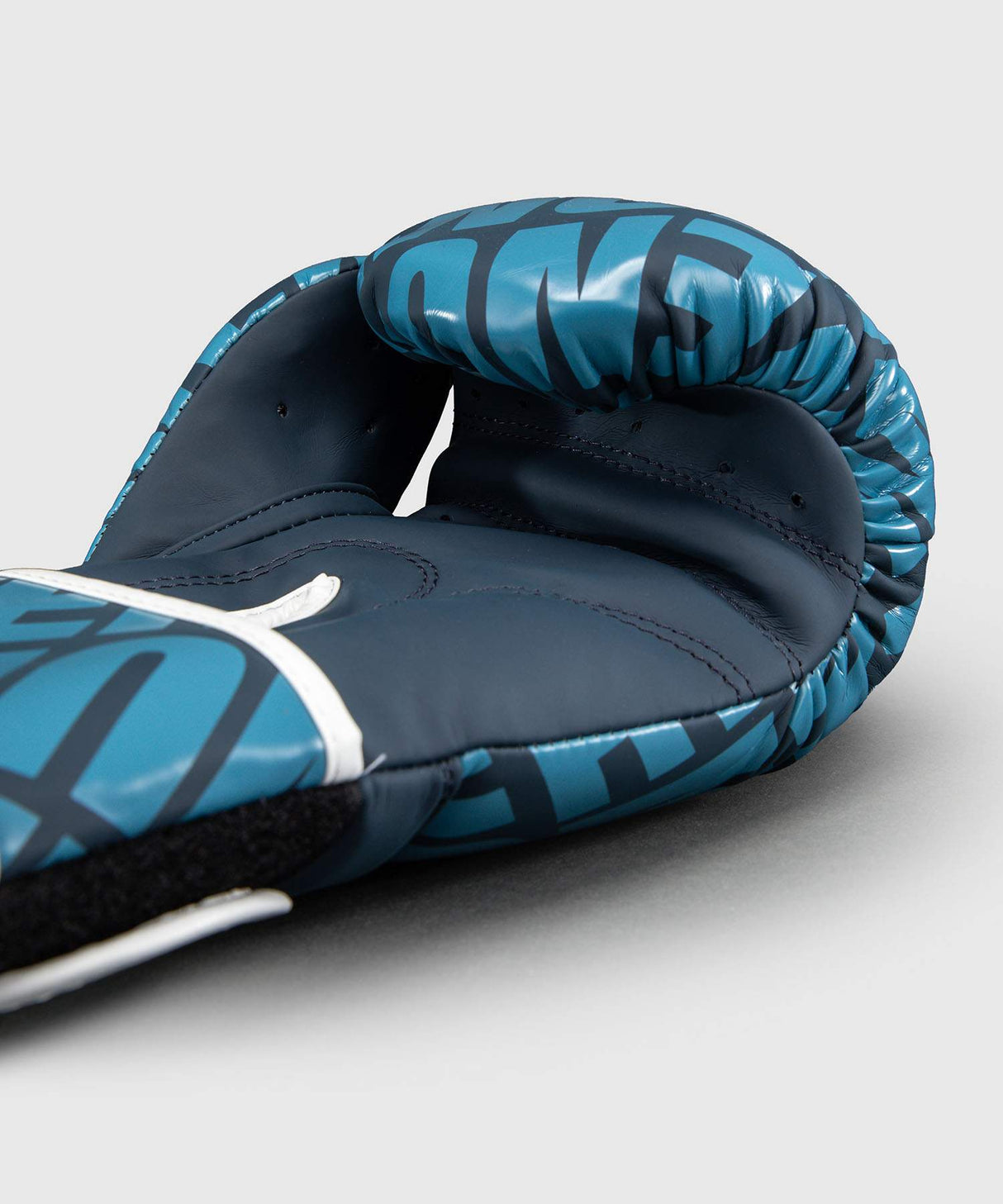 Venum Contender 1.5 XT Boxing Gloves