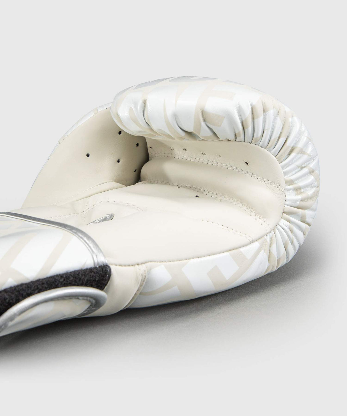 Venum Contender 1.5 XT Boxing Gloves