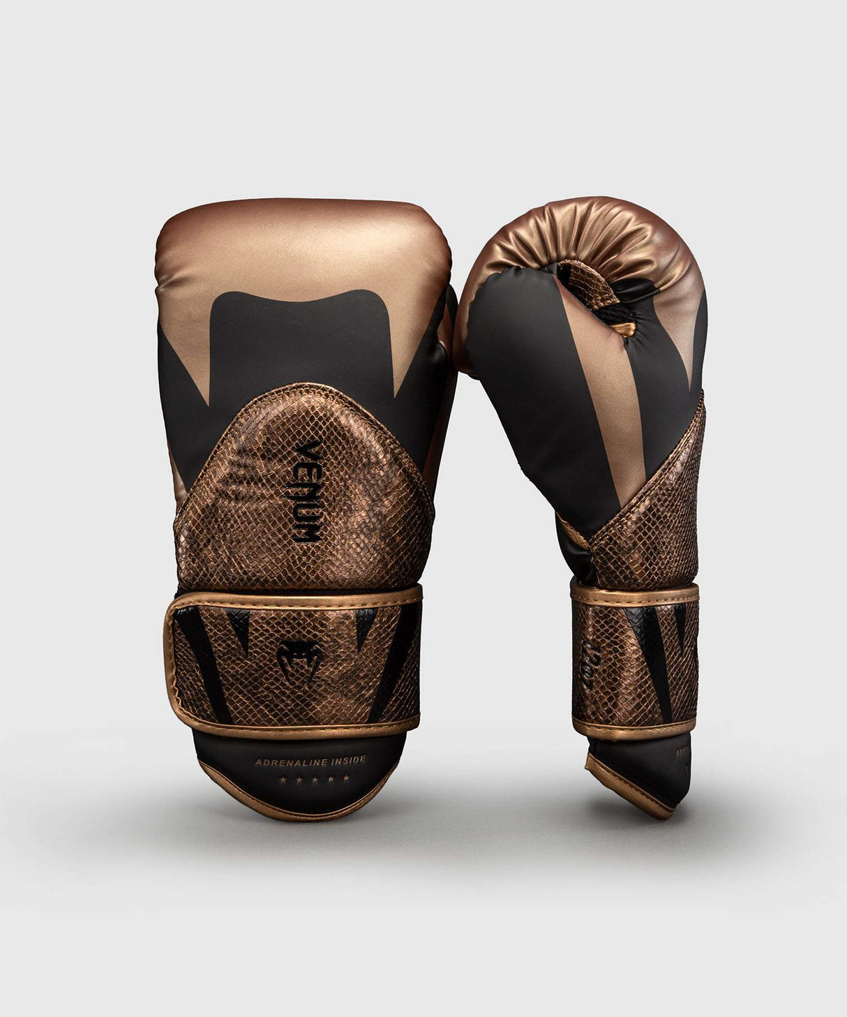 Venum Challenger 4.0 Scales Boxing Gloves