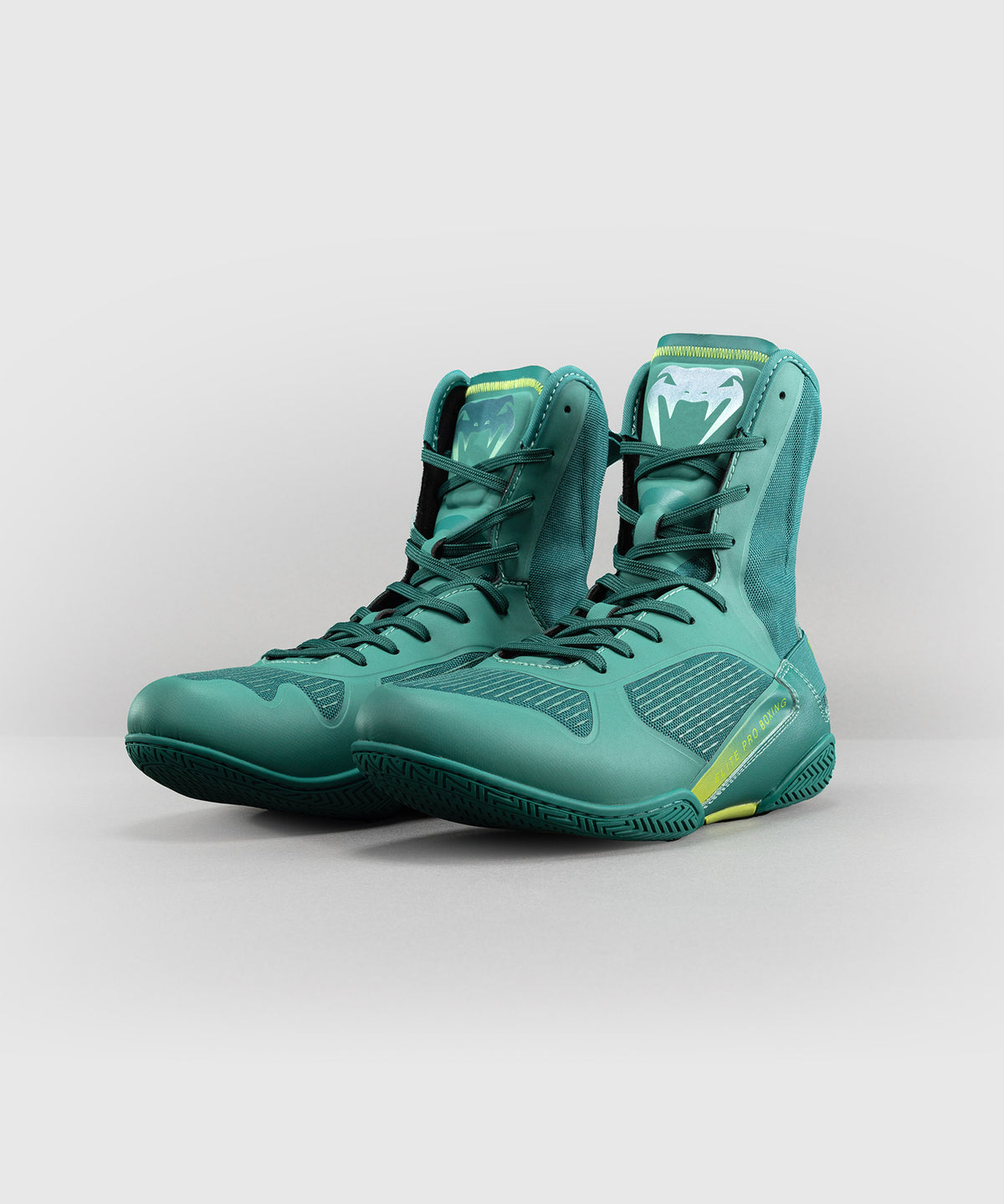 Venum Elite Neo Boxing Shoes