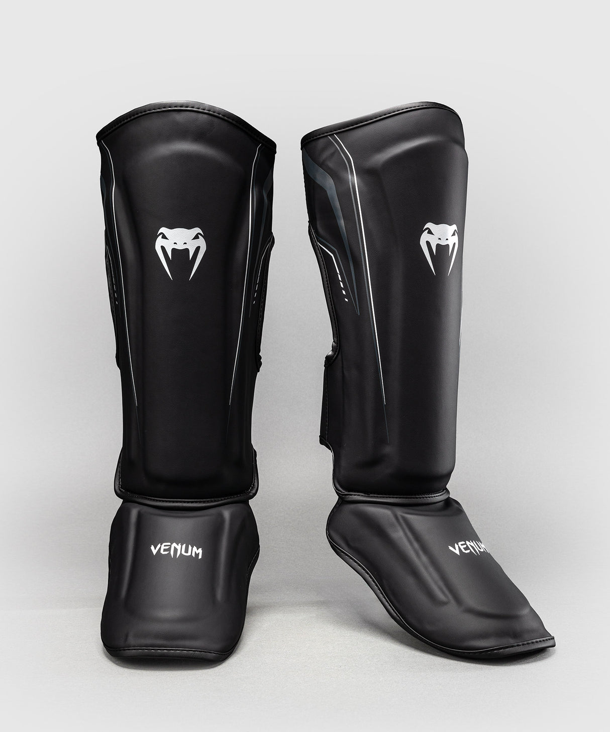 Venum Streamline Shin Guards