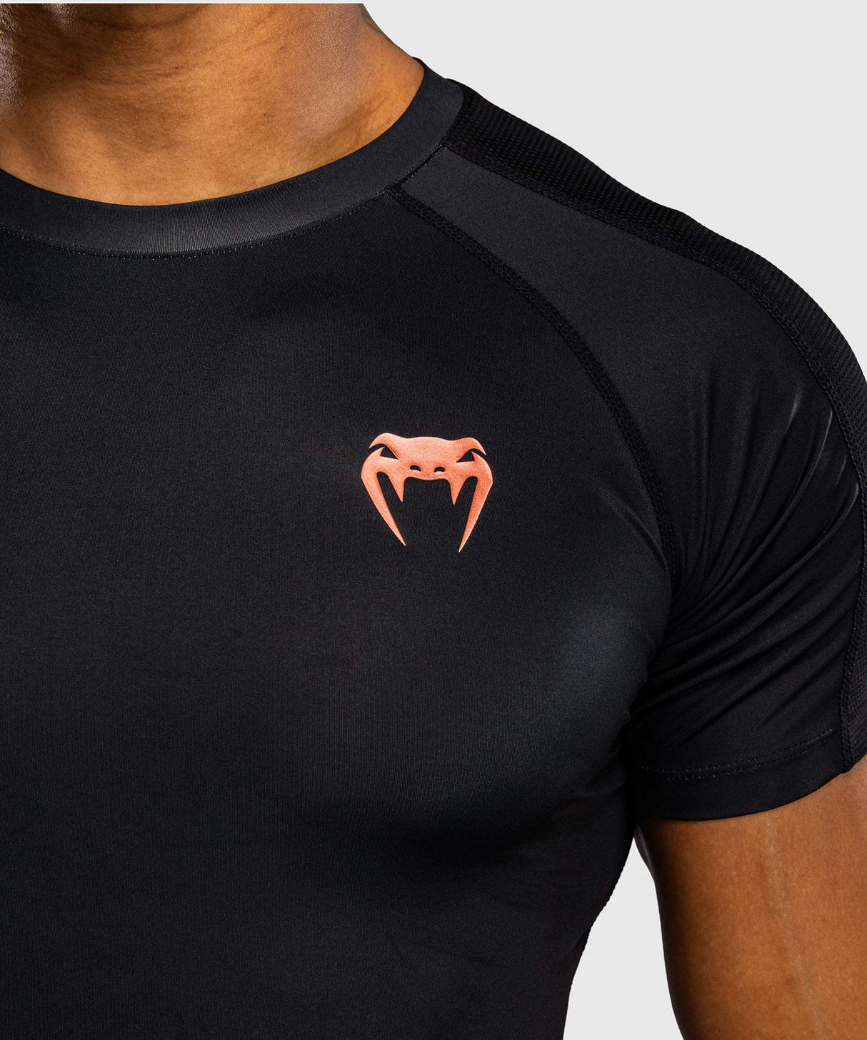 Venum Thunder Dragon Short Sleeves Rash Guard