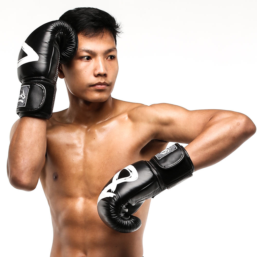 8 WEAPONS Boxing Gloves, BIG 8 Premium, black 8 WEAPONS