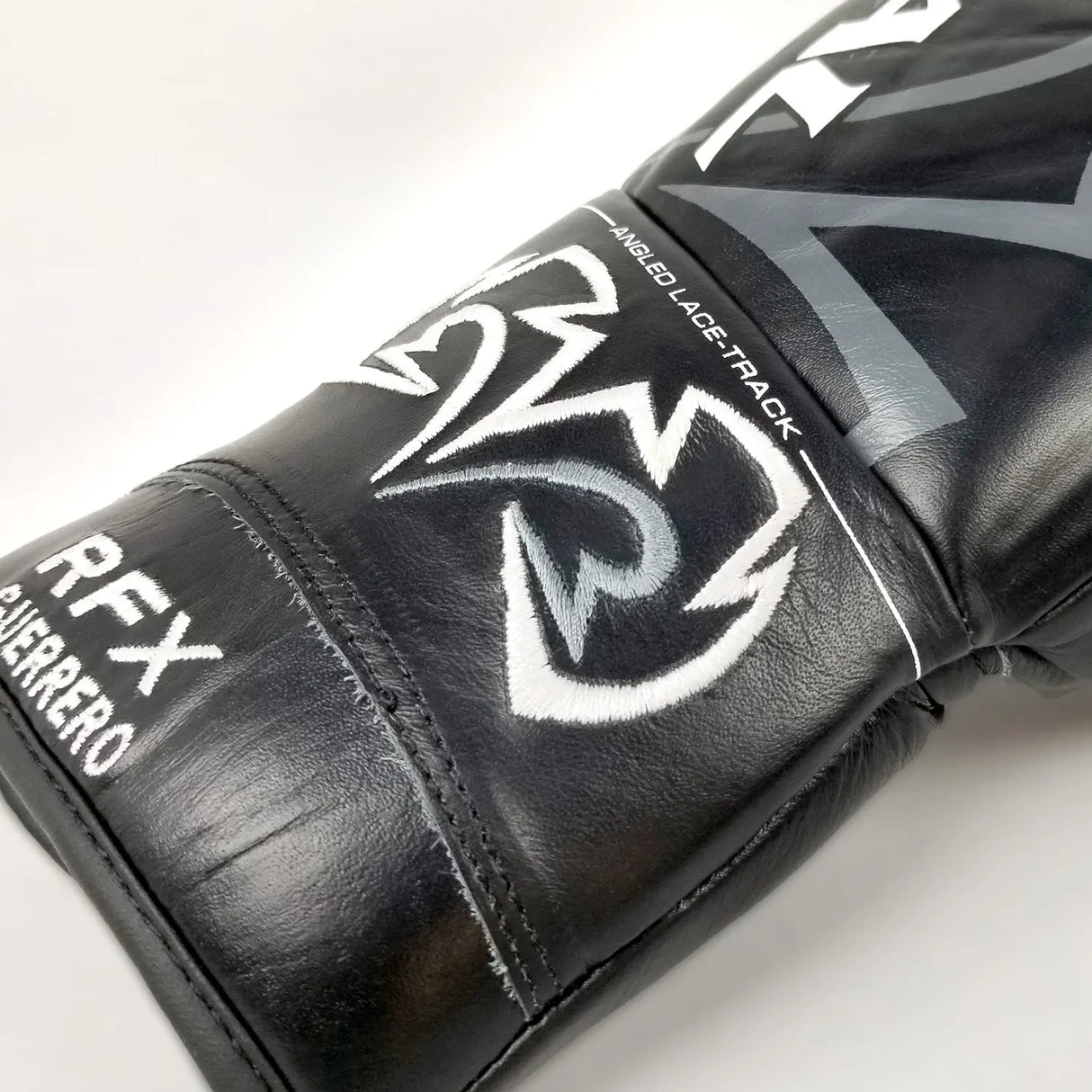 Rival Rfx-Guerrero Pro Fight Gloves Rival